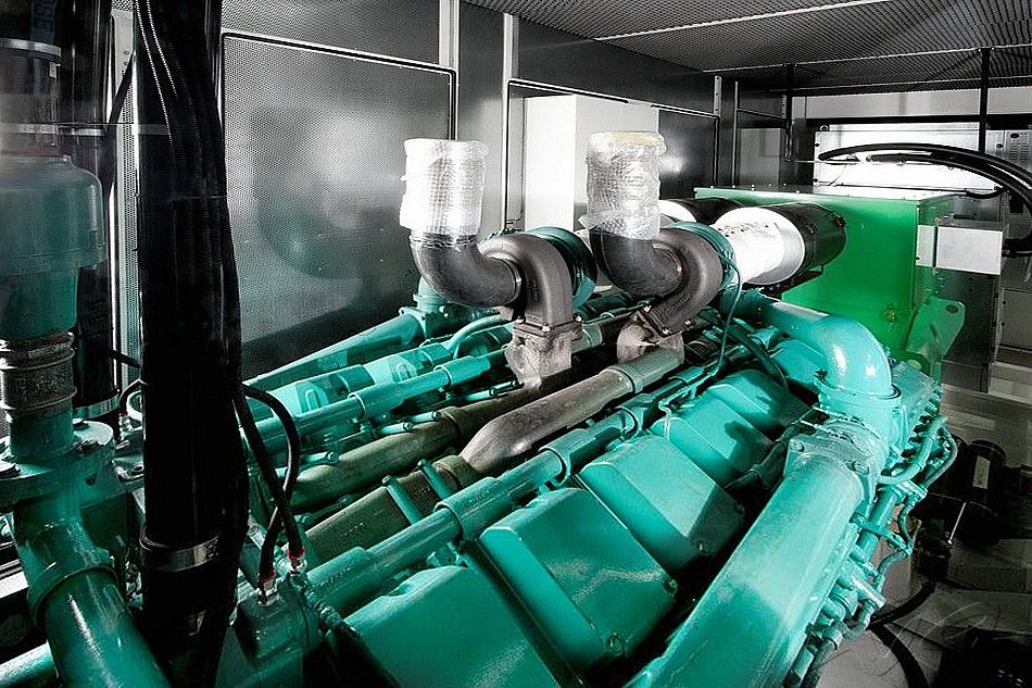 1.250 kVA-Sicherheitsstromversorgung mit Cummins Motor nach DIN 6280-13 für VDE 0100-710 medizinisch genutzte Bereiche