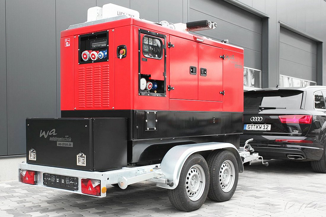 FwA Mobiler Lichtmastanhänger (LiMa) mit Dachroboter und Netzersatzanlage NEA für IT und TN Netz