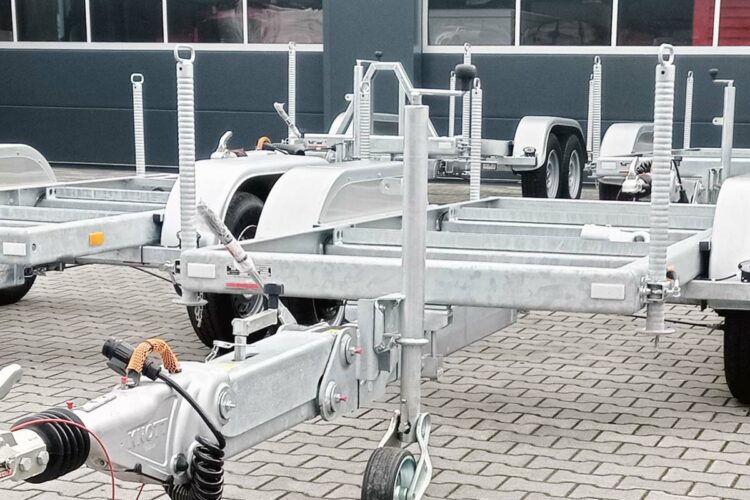 FwA Notstrom mit höhenverstellbarer Zugeinrichtung bis 3500 kg zzgl. Gesamtgewicht