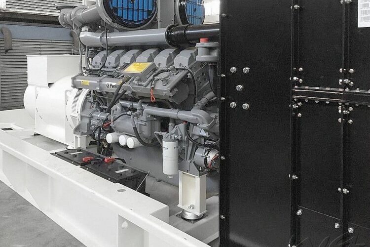 1500 kVA-Sicherheitsstromversorgung mit Perkins Motor nach DIN 6280-13 für VDE 0100-710 medizinisch genutzte Bereiche